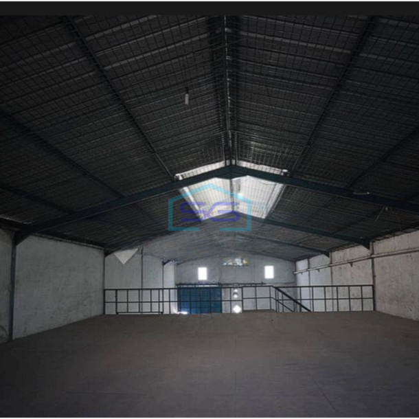 Disewakan gudang siap pakai 580 m2 di  Daan mogot-4