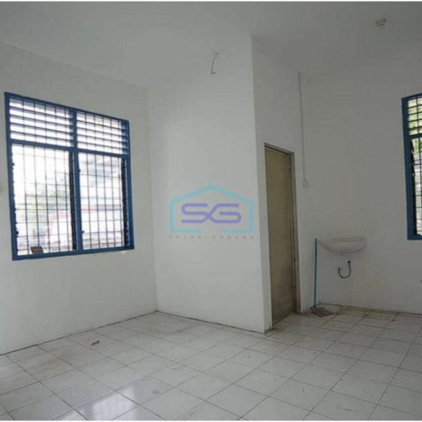 Disewakan gudang siap pakai 580 m2 di  Daan mogot-2