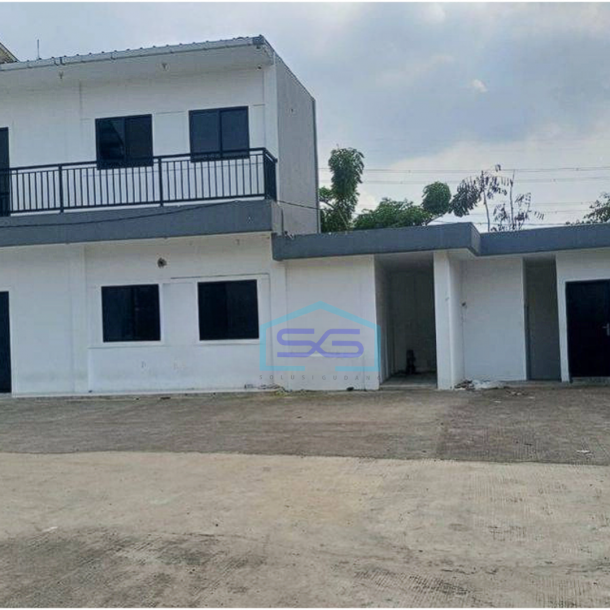 Disewakan gudang bagus 1000m2 muat container 20 feet di Cipondoh-1