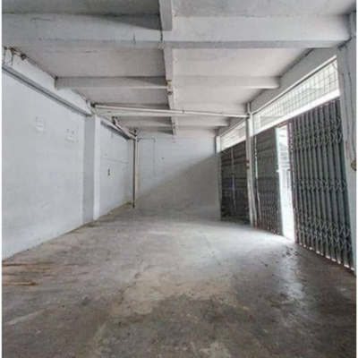 Disewakan gudang bebas banjir siap pakai di Tanjung Pura Kalideres