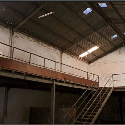 Dijual cepat gudang siap pakai di Kosambi Permai