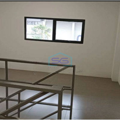 Disewakan gudang baru 216m2 di Pergudangan Duta Indah Starhub