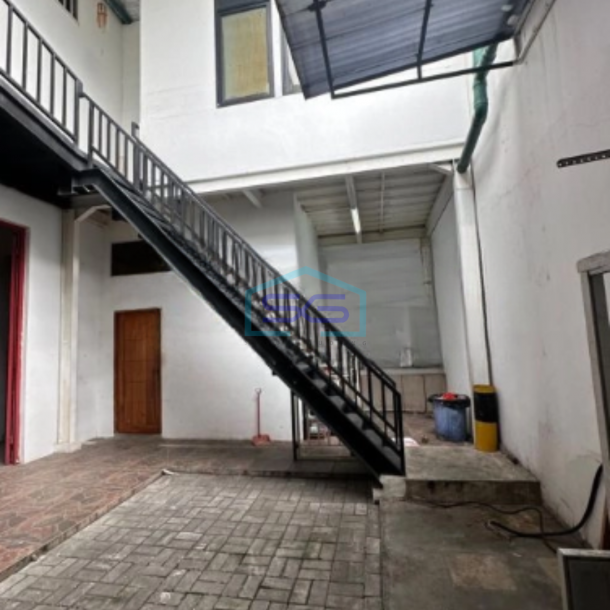 Dijual Gudang Siap Pakai 2 Lantai Luas Bangunan 919 m² Lokasi Daan Mogot Tangerang-3