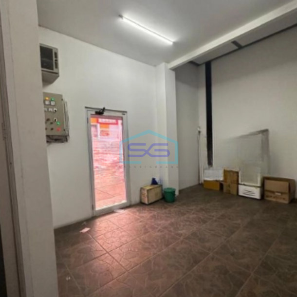 Dijual Gudang Siap Pakai 2 Lantai Luas Bangunan 919 m² Lokasi Daan Mogot Tangerang-2