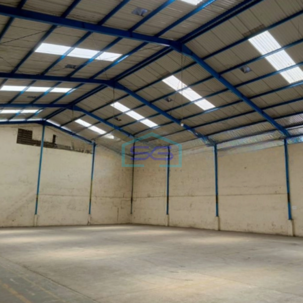 Disewakan Gudang Ada Kantor Luas Bangunan 720 m2 Lokasi Karawaci Tangerang-2