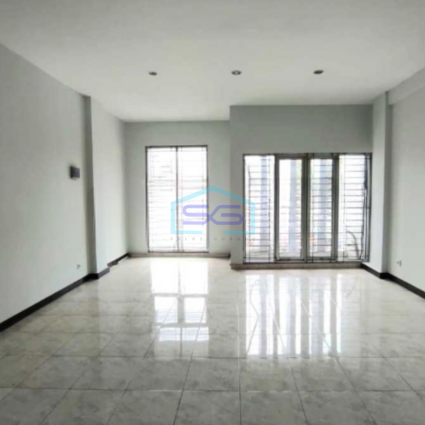 Dijual Ruko 3 Lantai Luas Bangunan  250 m² Lokasi Pasar Kaliki Bandung-4