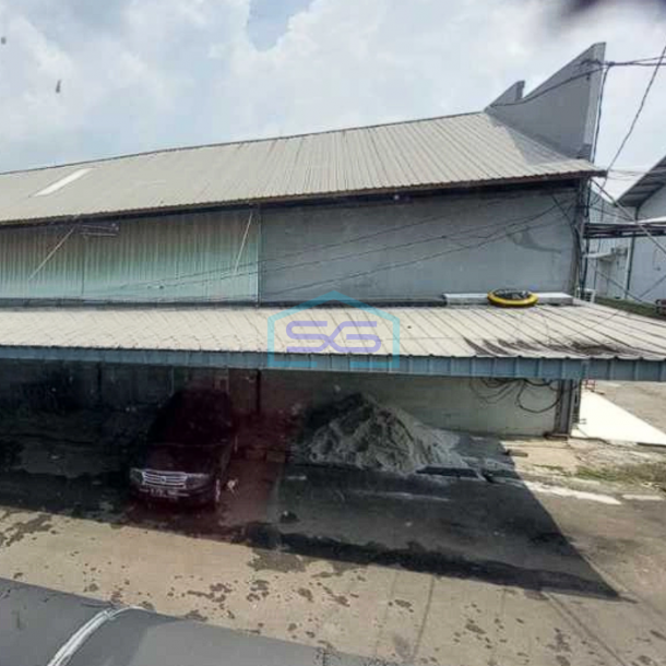 Disewakan Gudang Plus Kantor 3 Lantai Strategis Di Cakung Jakarta Timur LB 2025m2-1