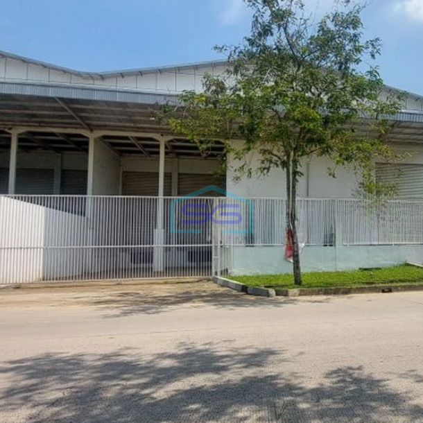 Disewakan Gudang Strategis Hook Delta Silicon 3 Sip Huni di Cikarang LT 1058m2-1