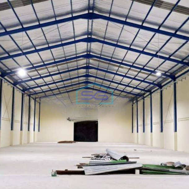 Disewakan Gudang di Lippo Cikarang Luas Bangunan 1520 m²-1