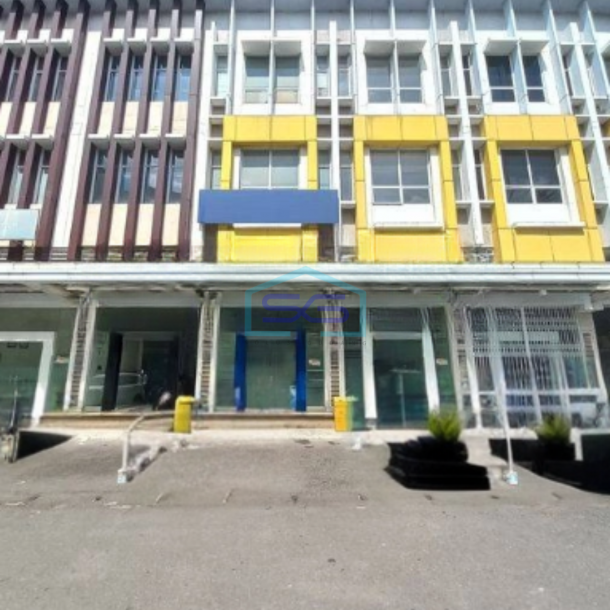 Dijual Ruko Bagus 3 Lantai Lokasi Sangat  Strategis di Summarecon Bekasi-2