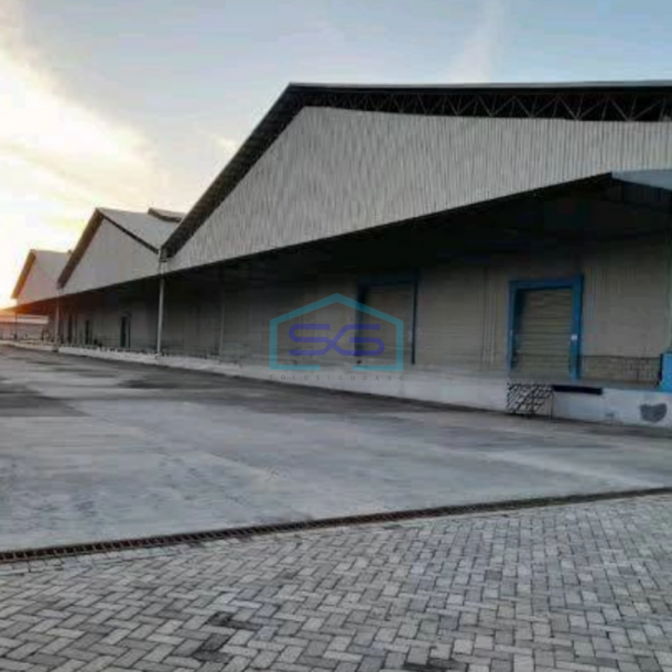 Disewakan Gudang Modern Karawang Barat Dalam Kawasan Pergudangan-3