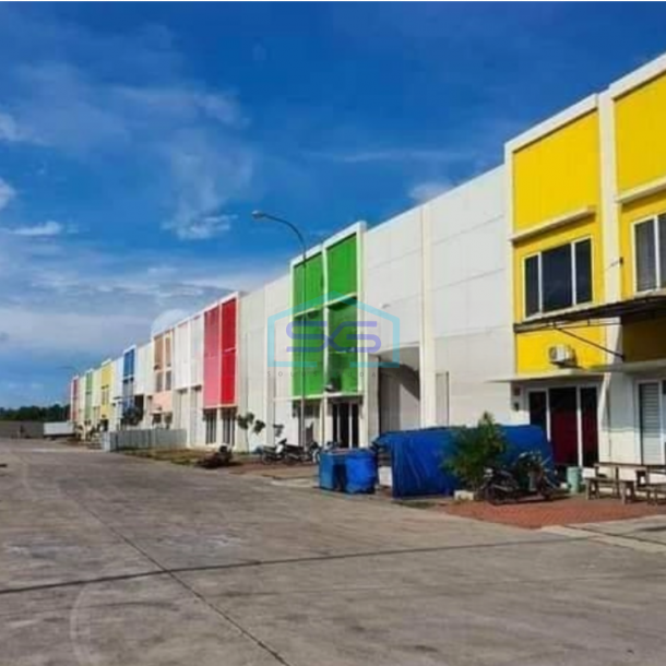 Dijual Gudang di Karawang Barat Luas Tanah 302 m²-2