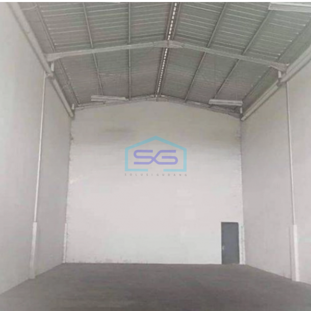 Dijual Gudang di Karawang Barat Luas Tanah 302 m²-1
