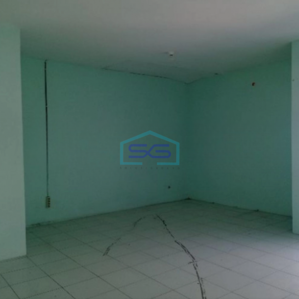 Disewakan Gudang Lokasi Bebas Banjir Luas Bangunan  490 m² di Blimbing Malang-2