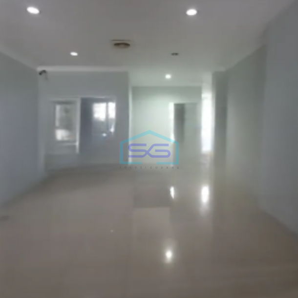 Disewakan Ruang usaha Luas Tanah 700 m² Lokasi Bebas Banjir di Karangpilang Surabaya-3