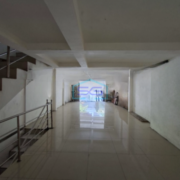 Disewakan Ruko Bebas Banjir Luas Bangunan  125 m² Lokasi Lowokwaru Malang-2