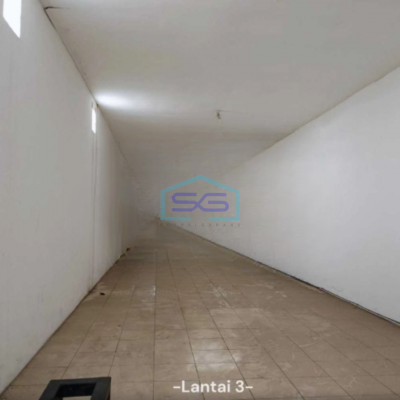 Disewakan Ruko Luas Bangunan 175 m² Bebas Banjir Lokasi Lowokwaru Malang-3