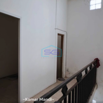 Disewakan Ruko Luas Bangunan 175 m² Bebas Banjir Lokasi Lowokwaru Malang-2