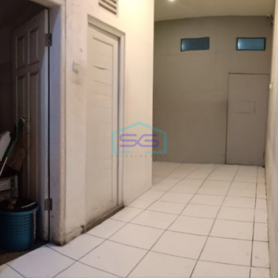 Disewakan Ruko 3 Lantai Luas Bangunan 155 m² Lokasi Strategis di Lowokwaru Malang-3