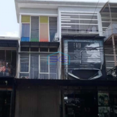 Dijual Ruko 3 Lantai Luas Bangunan  180 m² Lokasi Strategis di Dinoyo Malang