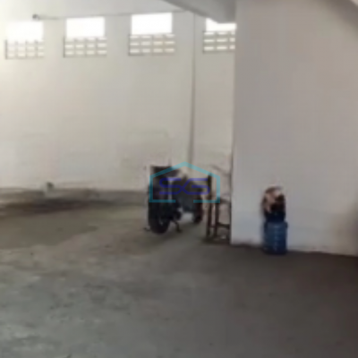 Dijual Gudang Luas Bangunan  722 m² Lokasi Strategis di Kebonmas Gresik