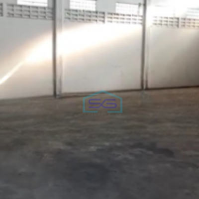 Dijual Gudang Luas Bangunan  722 m² Lokasi Strategis di Kebonmas Gresik