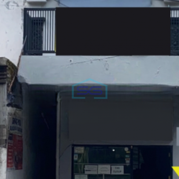 Dijual Ruko Lokasi Pinggir Jalan Luas Tanah 600 m² di Dinoyo Malang-1