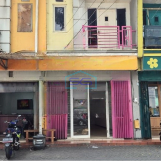 Disewakan Ruko Lokasi Strategis Luas Bangunan  268 m² di Klojen Malang-1