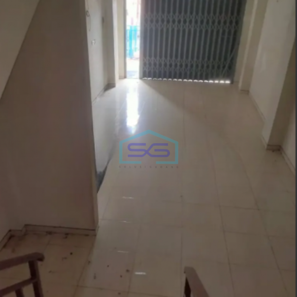 Disewakan Ruko Lokasi Strategis di Dukuh Kupang Surabaya-3