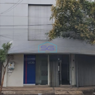 Disewakan Ruko LB 150m2 SHM Dekat Kayutangan di Klojen Malang Kota