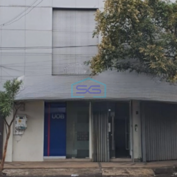 Disewakan Ruko LB 150m2 SHM Dekat Kayutangan di Klojen Malang Kota-1