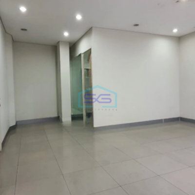 Disewakan Ruko LB 150m2 SHM Dekat Kayutangan di Klojen Malang Kota