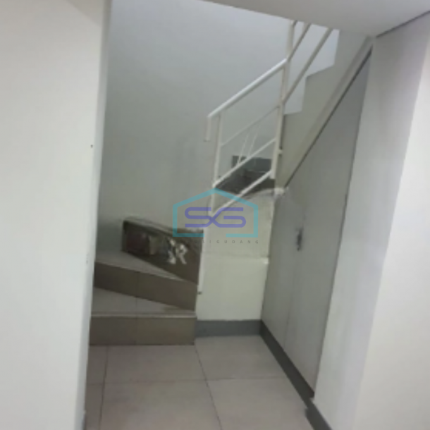 Disewakan Ruko Strategis di Jalan Satsui Tubun Dekat Dieng Sukun Malang Kota Luas 112m2-4