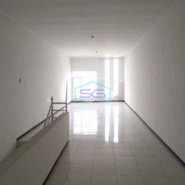 Disewakan Ruko Strategis di Jalan Satsui Tubun Dekat Dieng Sukun Malang Kota Luas 112m2-2