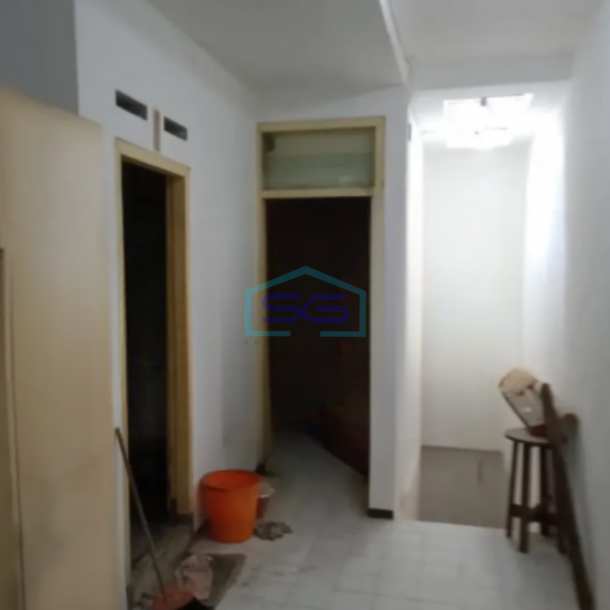 Dijual Ruko 2 Lantai Lokasi Bebas Banjir di Klojen Malang-4