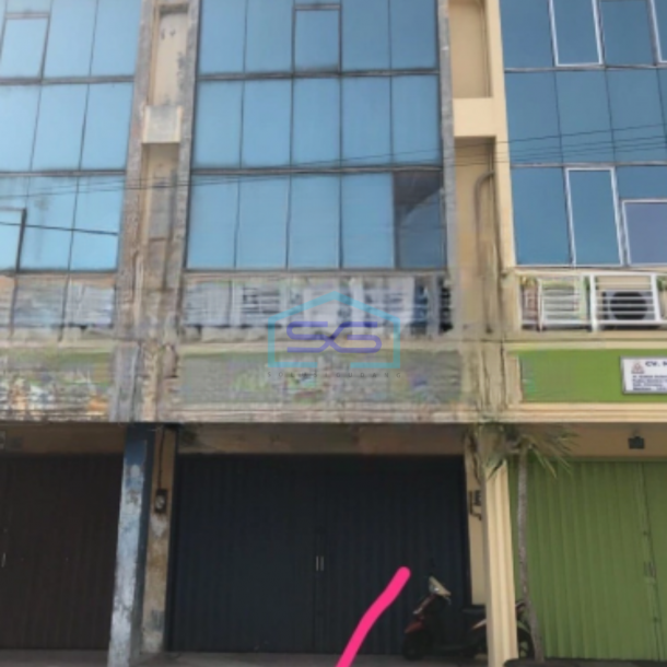 Dijual Ruko 3 Lantai Luas Bangunan  185 m² Lokasi Karawaci Tangerang-1