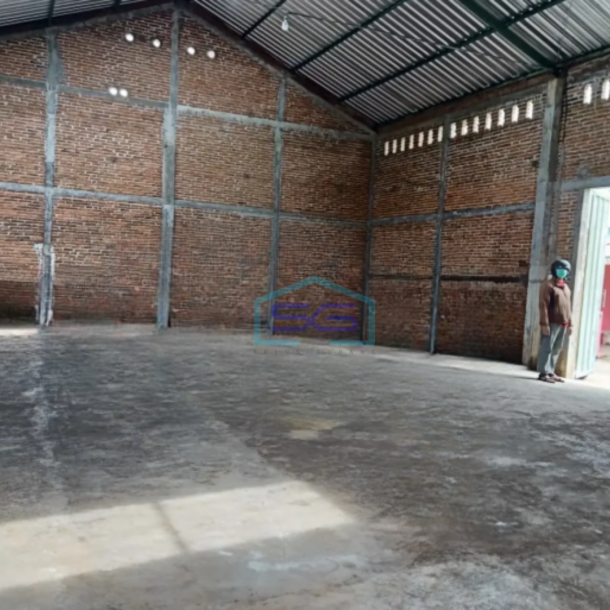 Dijual Gudang Luas Bangunan 190 m² Lokasi Bebas Banjir di Singosari Malang-2
