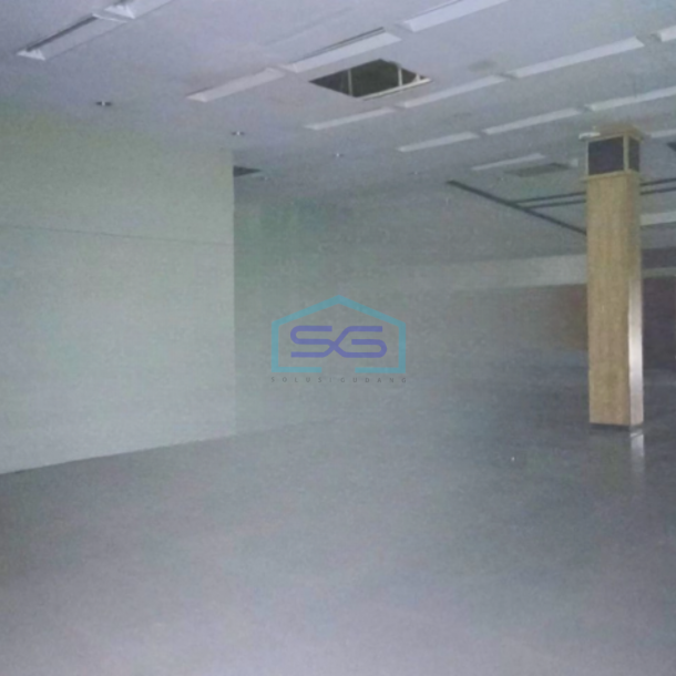 Disewakan Ruko Lokasi Strategis Klojen Malang Luas Bangunan  786 m²-3