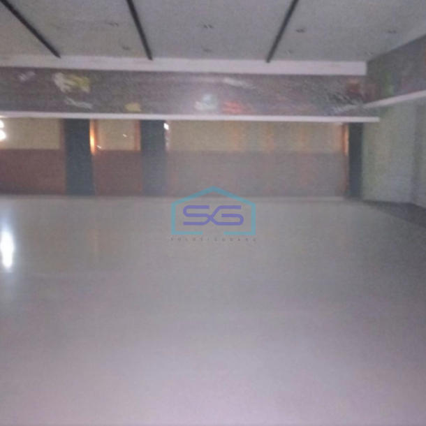 Disewakan Ruko Lokasi Strategis Klojen Malang Luas Bangunan  786 m²-2