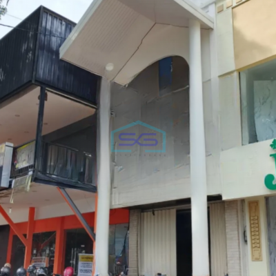 Disewakan Ruko Luas Bangunan 145 m² Lokasi Strategis di Klojen Malang