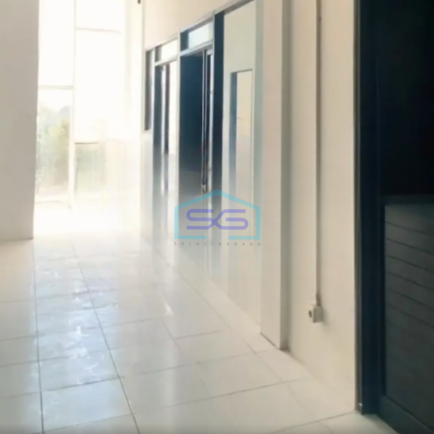 Disewakan Ruko Luas Tanah 155 m² Lokasi Bebas Banjir di Klojen Malang-3