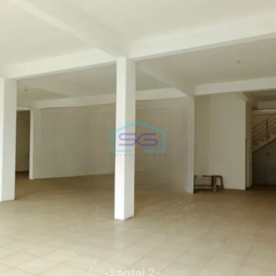 Disewakan Ruko 3 Lantai Luas Tanah  110 m² Lokasi Blimbing Malang