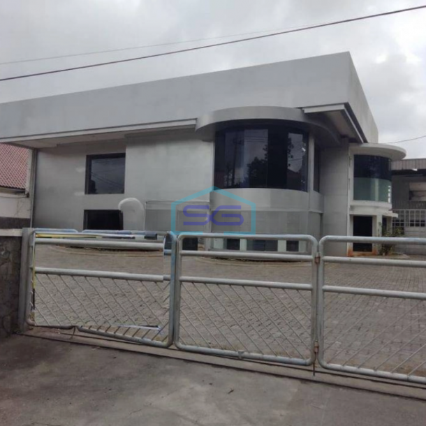 Disewakan Ruko Ex Showroom Lokasi Tengah Kota Semarang LT 1294m2-1