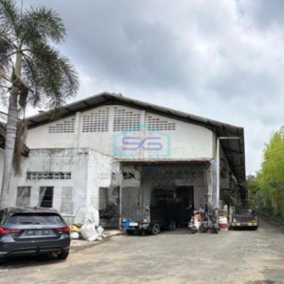 Disewakan Gudang Akses Container di Sukoharjo Luas Bangunan 3000 m²