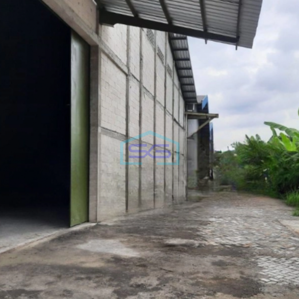 Disewakan Gudang Luas Bangunan  1200 m² di Semarang Barat-1
