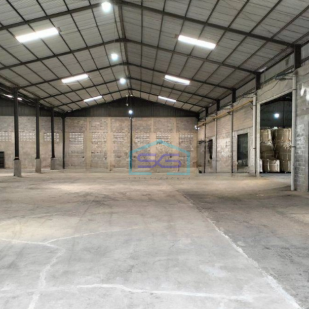 Disewakan Gudang Lokasi Sangat Strategis Luas Tanah  1500 m² di Balaraja Tangerang-1
