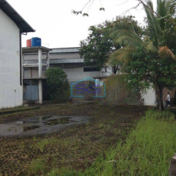 Dijual Cepat Gudang Lokasi Strategis di Tigaraksa Tangerang Luas Bangunan 2500 m²-1