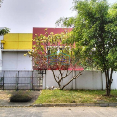Disewakan Gudang Luas Bangunan  579 m² Lokasi Strategis di Pinggir Jalan BSD City Tangerang-3