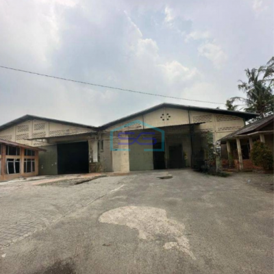 Disewakan Gudang Ada Kantor Luas Bangunan 6700 m² di Cikupa Tangerang
