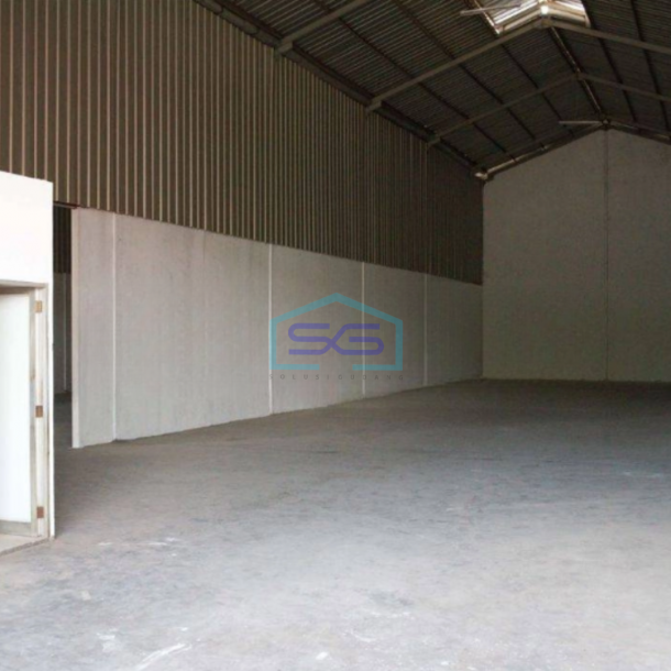 Disewakan Gudang Full Loading Dock Luas Bangunan 756 m² di Kapuk Kamal Jakarta Barat-1